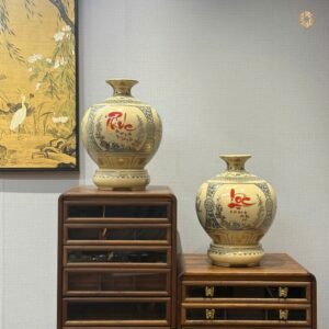 Cặp Bình Hút Lộc Chữ Phúc – Chữ Đức H30 Men Cổ Lam Vẽ Vàng 24K Tinh Xảo